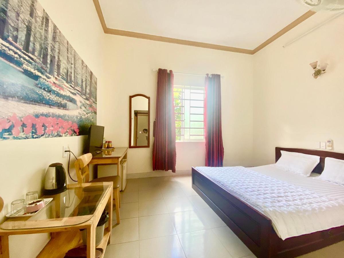 Khach San Ban Me Xanh Hotel Buon Ma Thuot Exterior photo