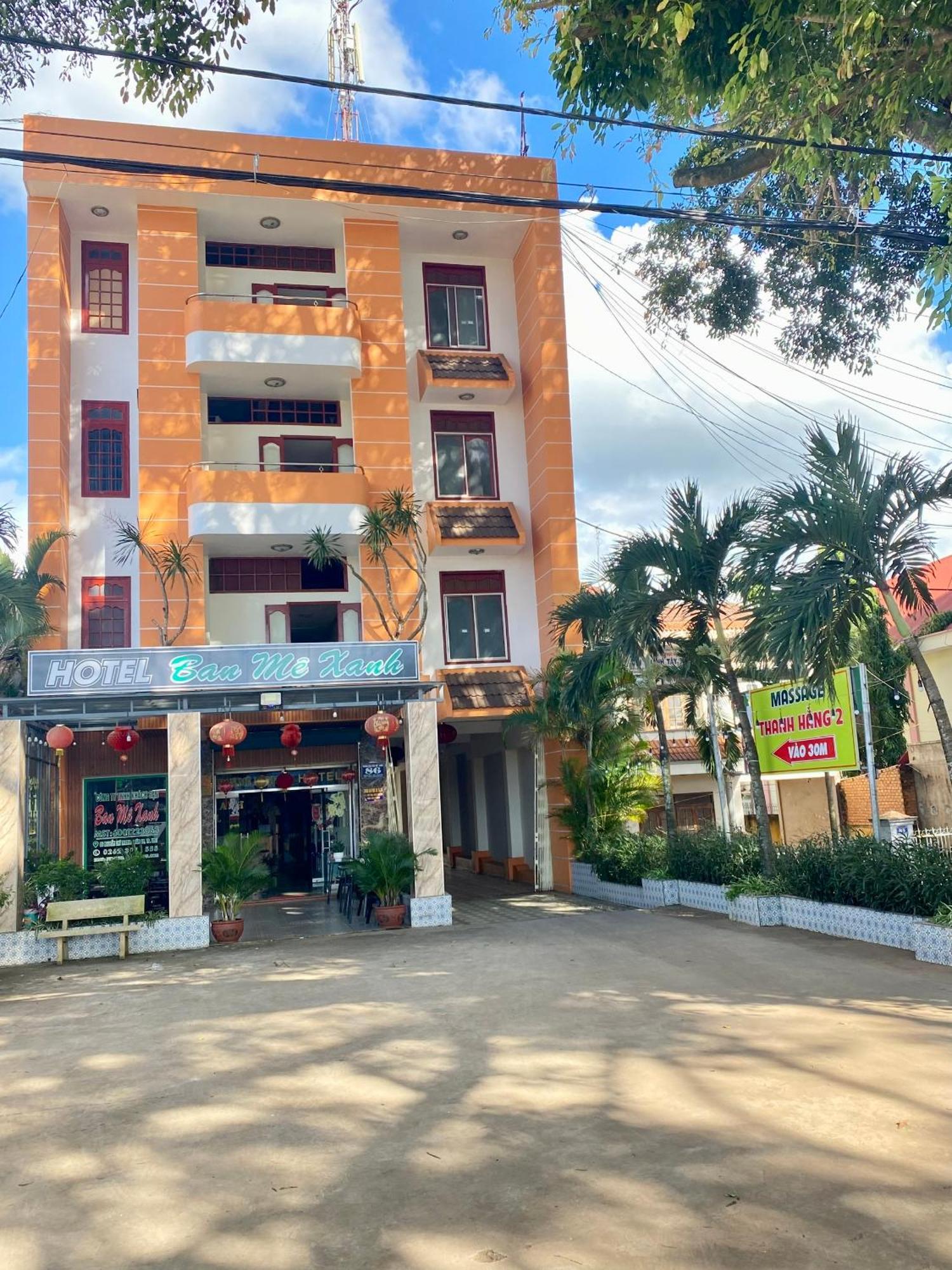 Khach San Ban Me Xanh Hotel Buon Ma Thuot Exterior photo